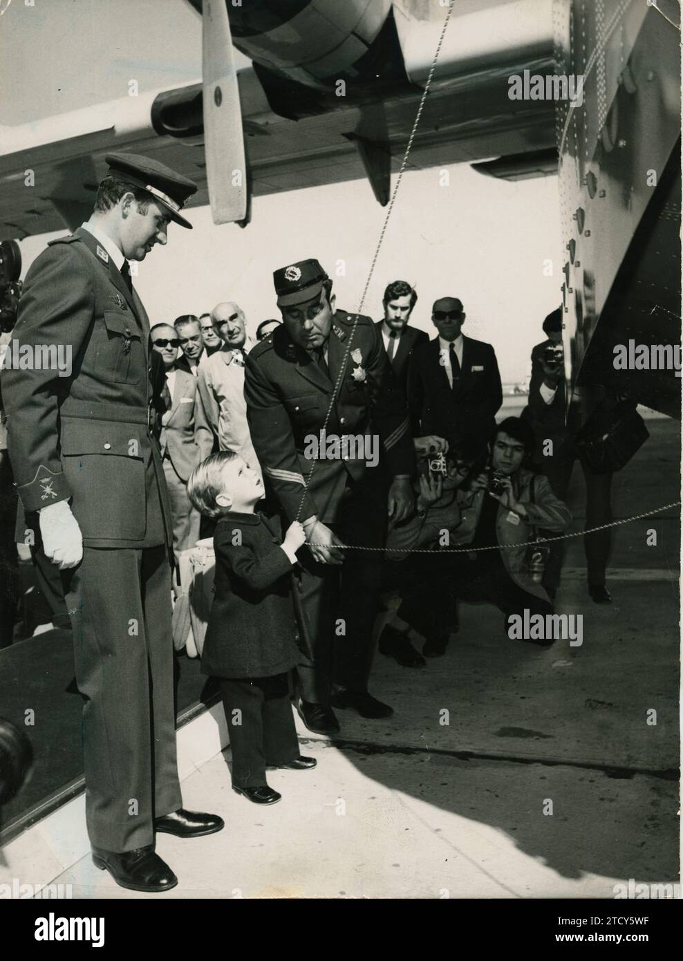 Madrid, 03/04/1971. The Infante Don Felipe sponsoring the first two fire extinguishing planes (Canadair CL-215) with his father the Prince of Spain Juan Carlos. Credit: Album / Archivo ABC Stock Photo