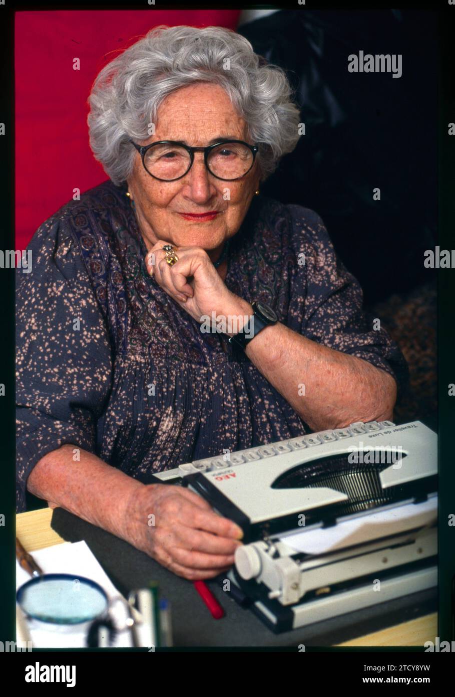 Madrid, October 1991. Rosa Chacel during the interview with María