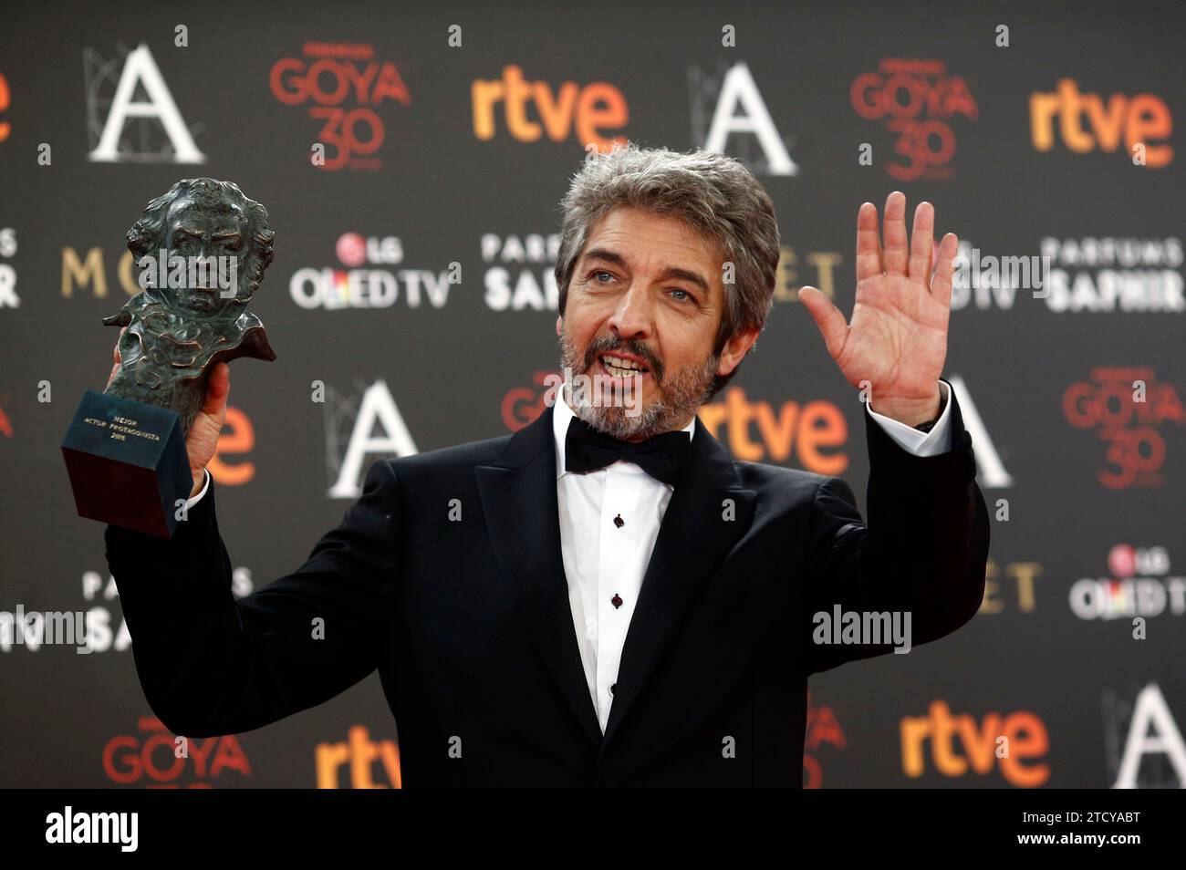 Madrid, 02/06/2016. Gala for the 30th edition of the Goya Awards. Ricardo Darín poses with his Goya for best actor. Photo: Oscar del Pozo ARCHDC. Credit: Album / Archivo ABC / Oscar del Pozo Stock Photo