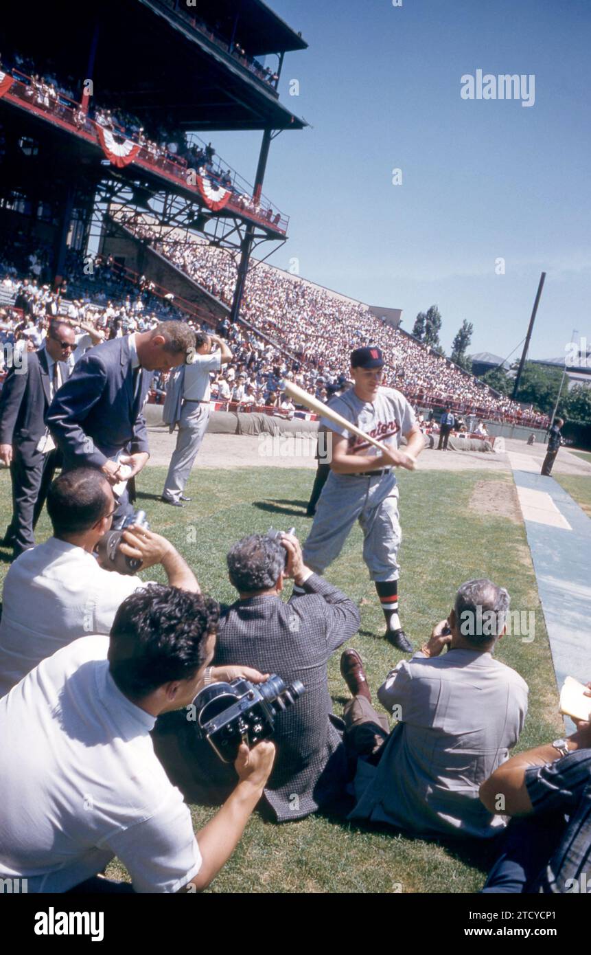 PITTSBURGH, PA - JULY 7: Harmon Killebrew #3 of the Washington Senators and American League poses for photographers before the 26th MLB All-Star game between the American League All-Stars against the National League All-Stars on July 7, 1959 at Forbes Field in Pittsburgh, Pennsylvania. (Photo by Hy Peskin) *** Local Caption *** Harmon Killebrew Stock Photo