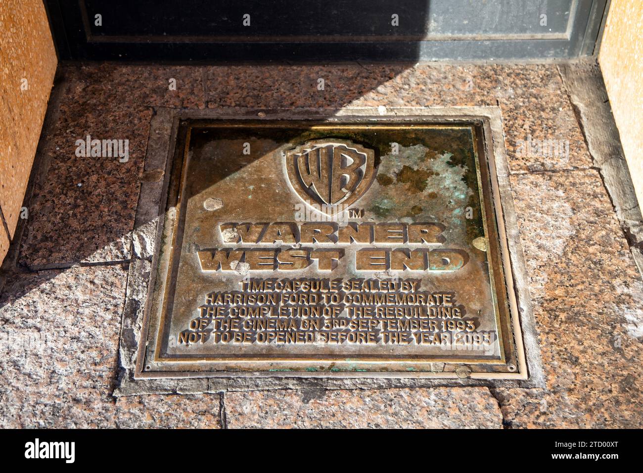 Warner West End cinemas (now Vue) time capsule outside the Leicester Square cinema, sealed by Harrison Ford during the UK premiere of The Fugitive, Lo Stock Photo