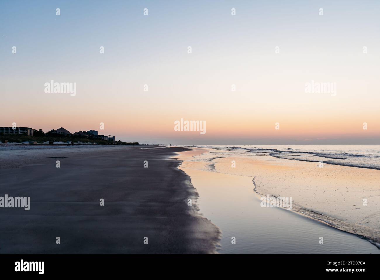 Hilton Head Palmetto Dunes beach at sunrise Stock Photo Alamy