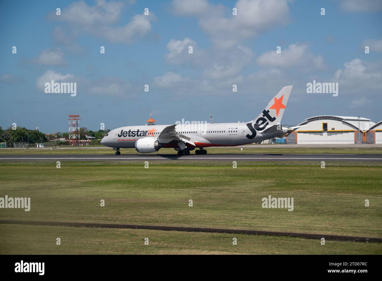 25.07.2023, Denpasar, Bali, Indonesia, Asia - A Boeing 787-8 Dreamliner passenger aircraft of the Australian airline Jetstar Airways takes off. Stock Photo