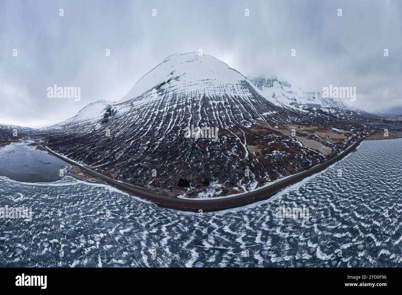 View of lake beside mountain hi-res stock photography and images - Alamy