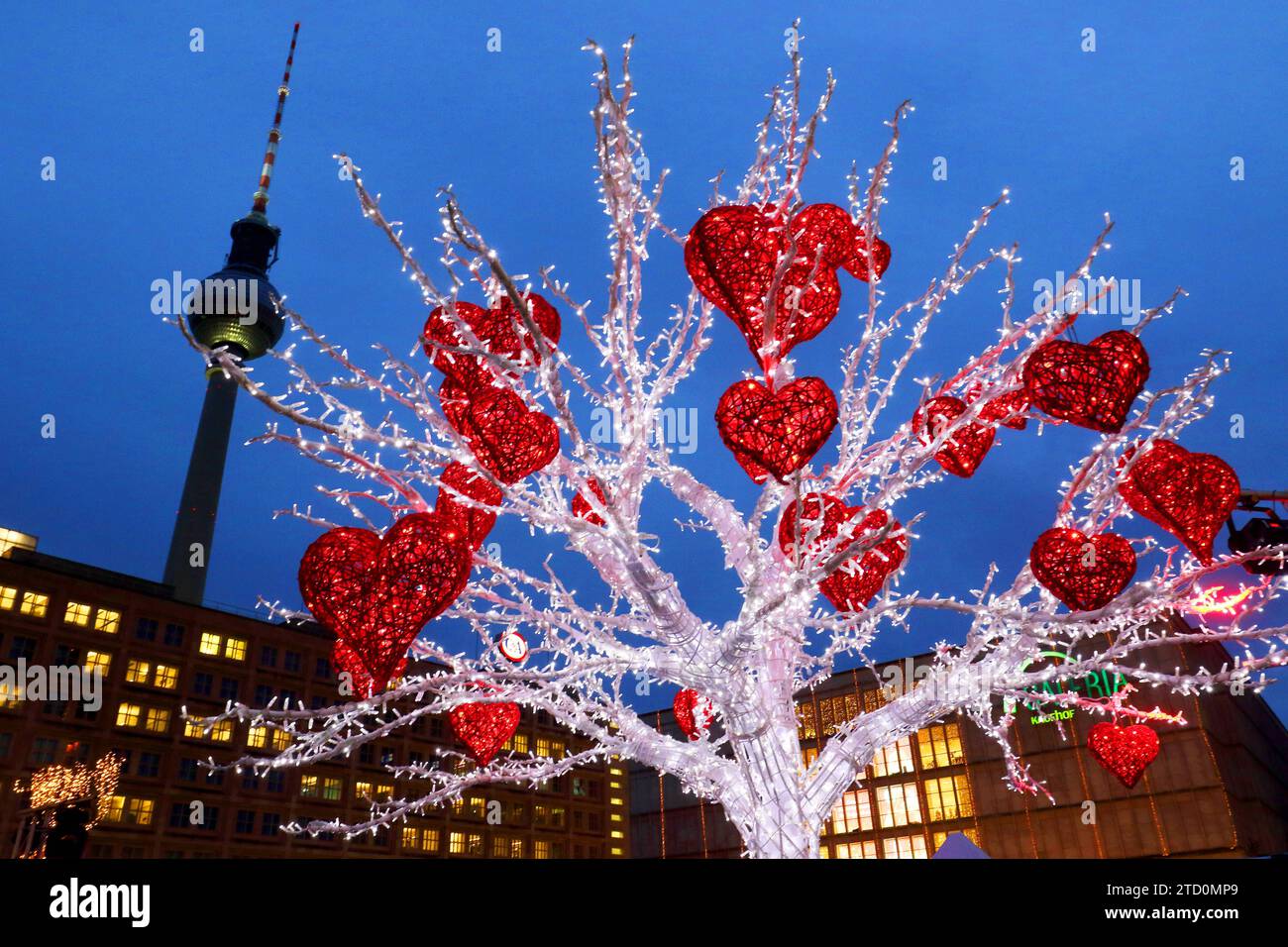 Rote Herzen Merry Christmas Weihnachten Berlin, Deutschland, GER