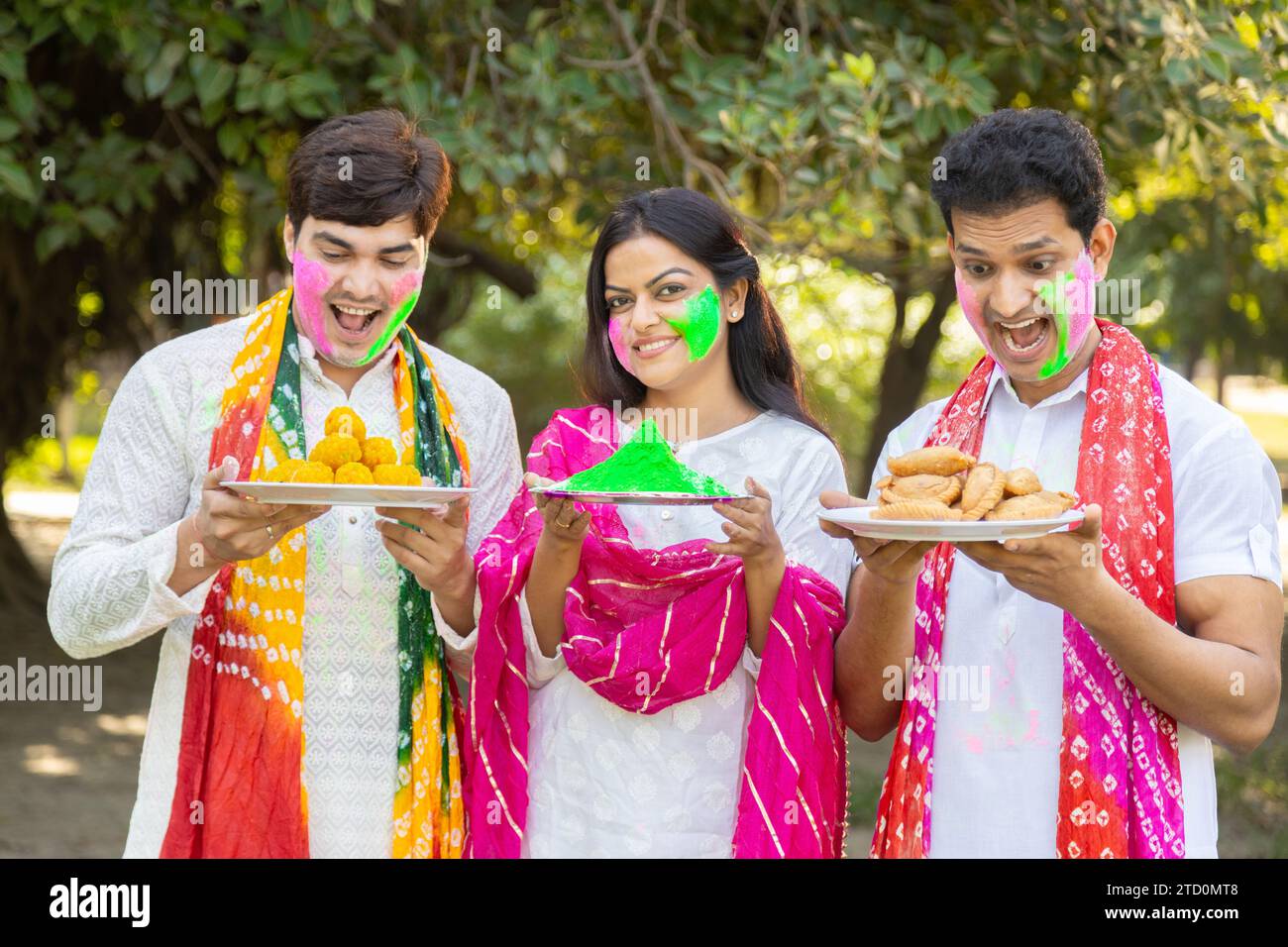 clothes holi