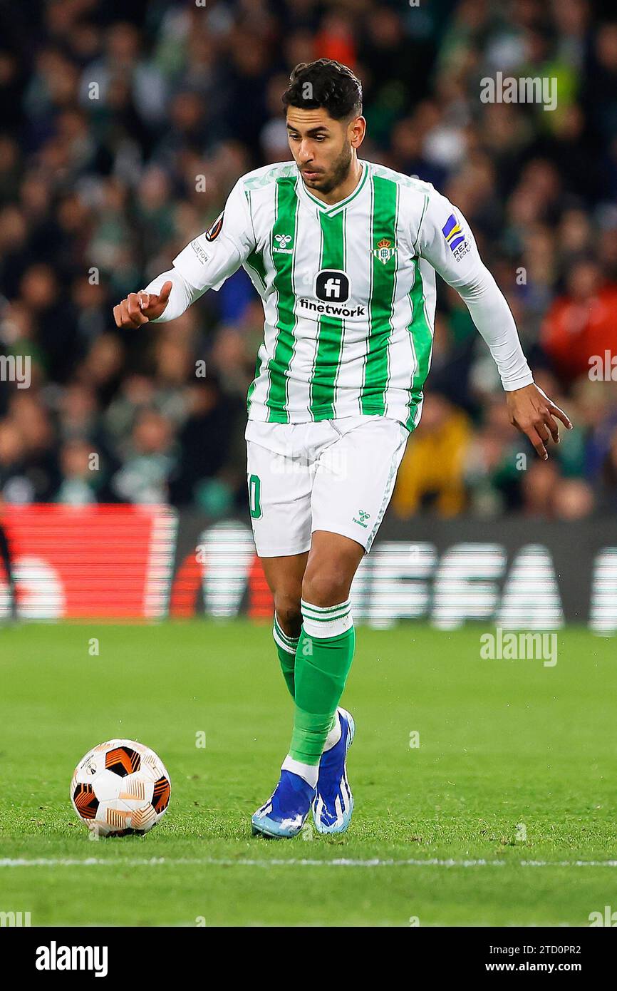 Seville, Spain. 14th December 2023. Ayoze Perez (10) of Real Betis seen during the UEFA Europa League match between Real Betis and Rangers at the Estadio Benito Villamarin in Seville. (Photo credit: Gonzales Photo - Andres Gongora). Credit: Gonzales Photo/Alamy Live News Stock Photo