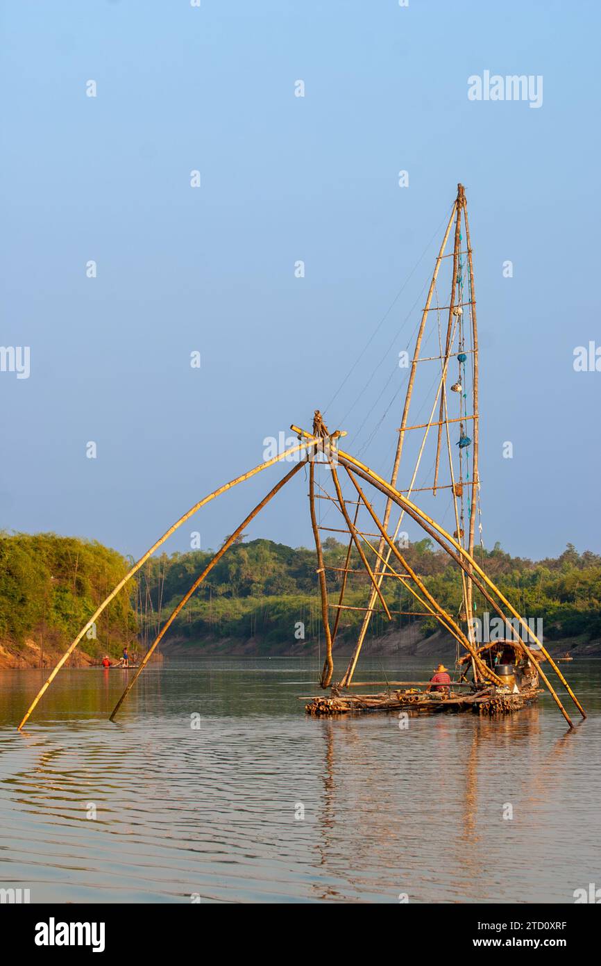 Fishermen in the mekong delta asia hi-res stock photography and images ...