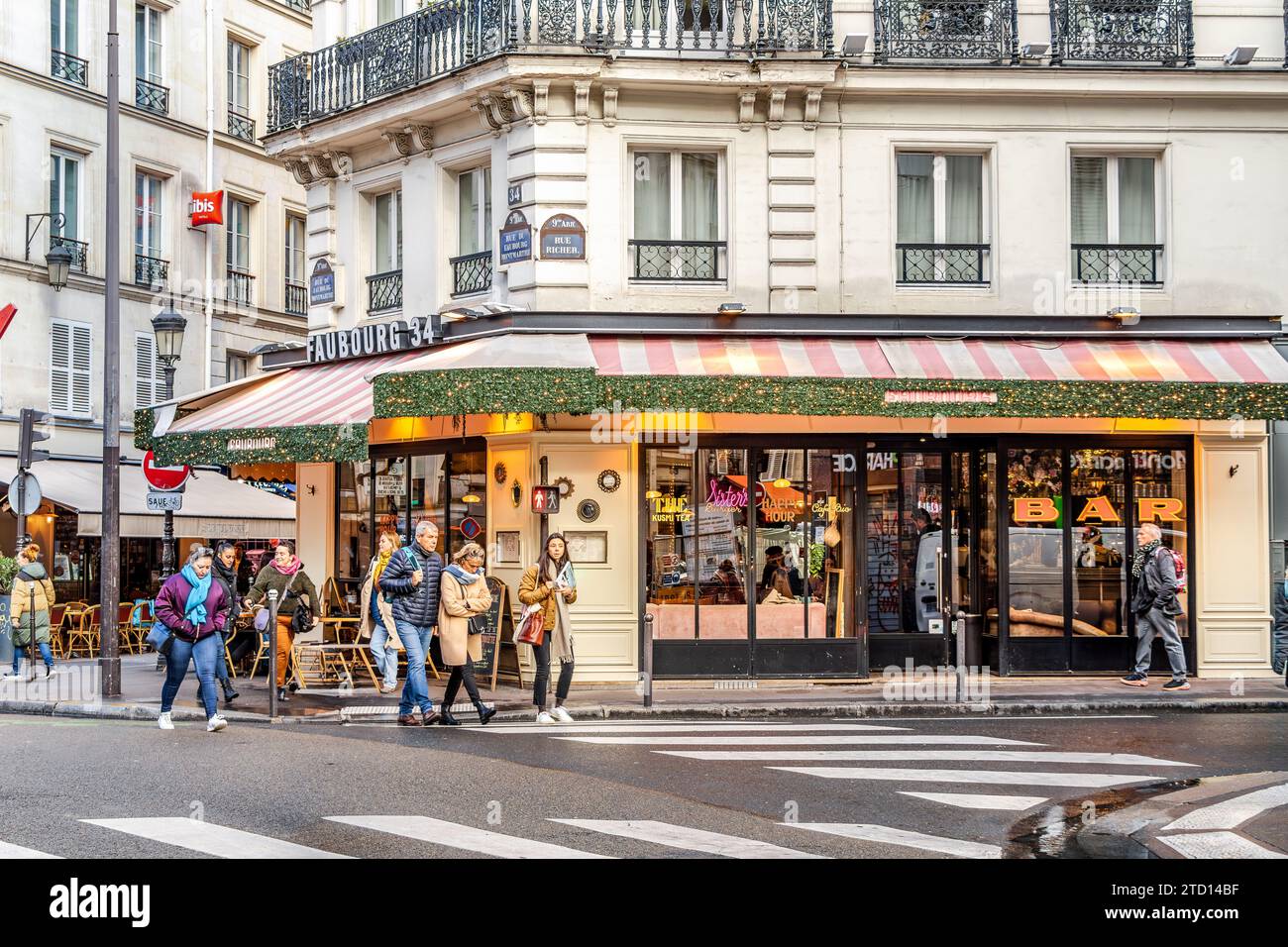 Faubourg 34 ,a trendy corner bistro on Rue du Faubourg Montmartre in the 9th arrondissement of Paris, France Stock Photo