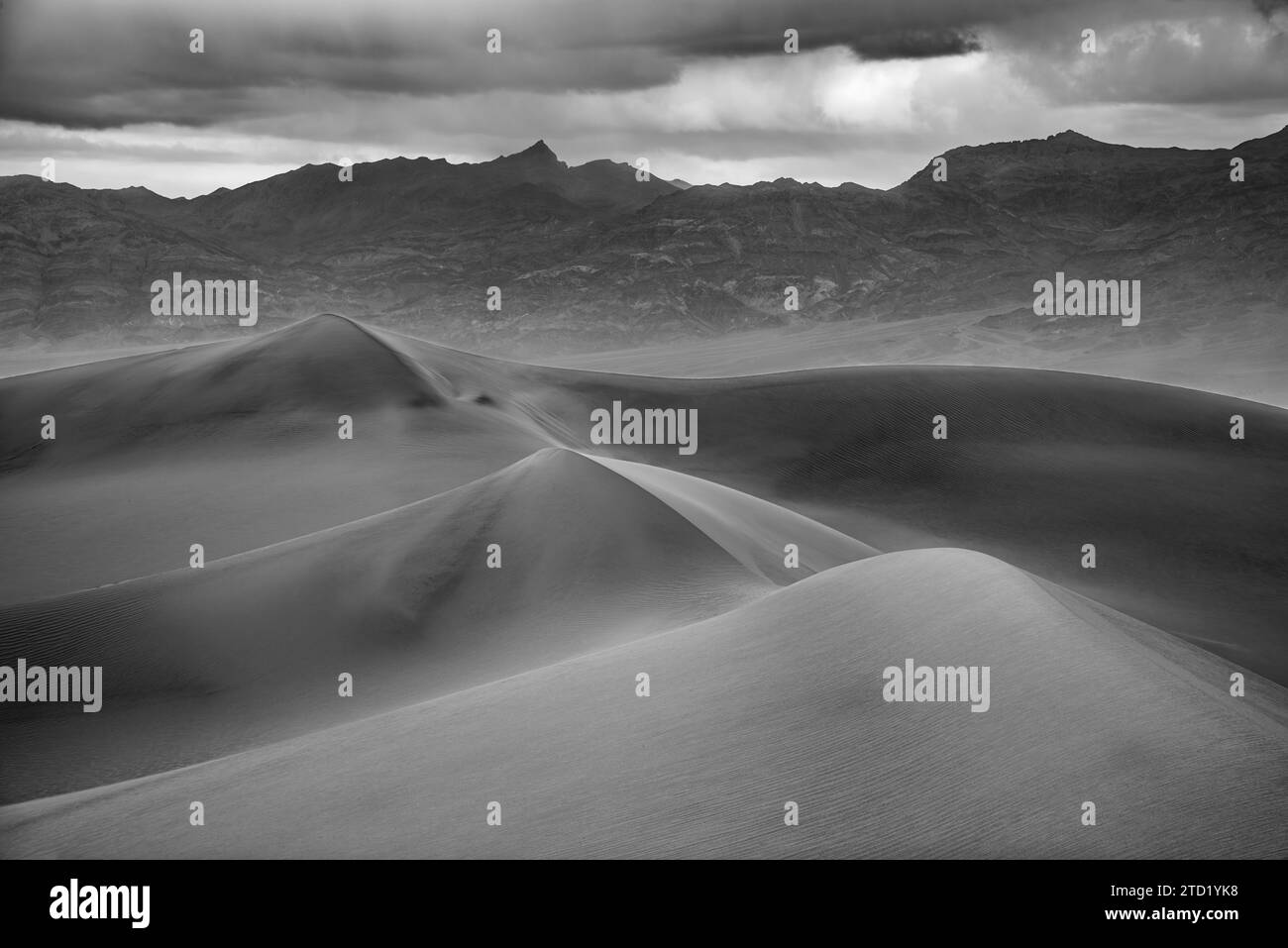 Mesquite Flat Sand Dunes on a cloudy day in Death Valley National Park