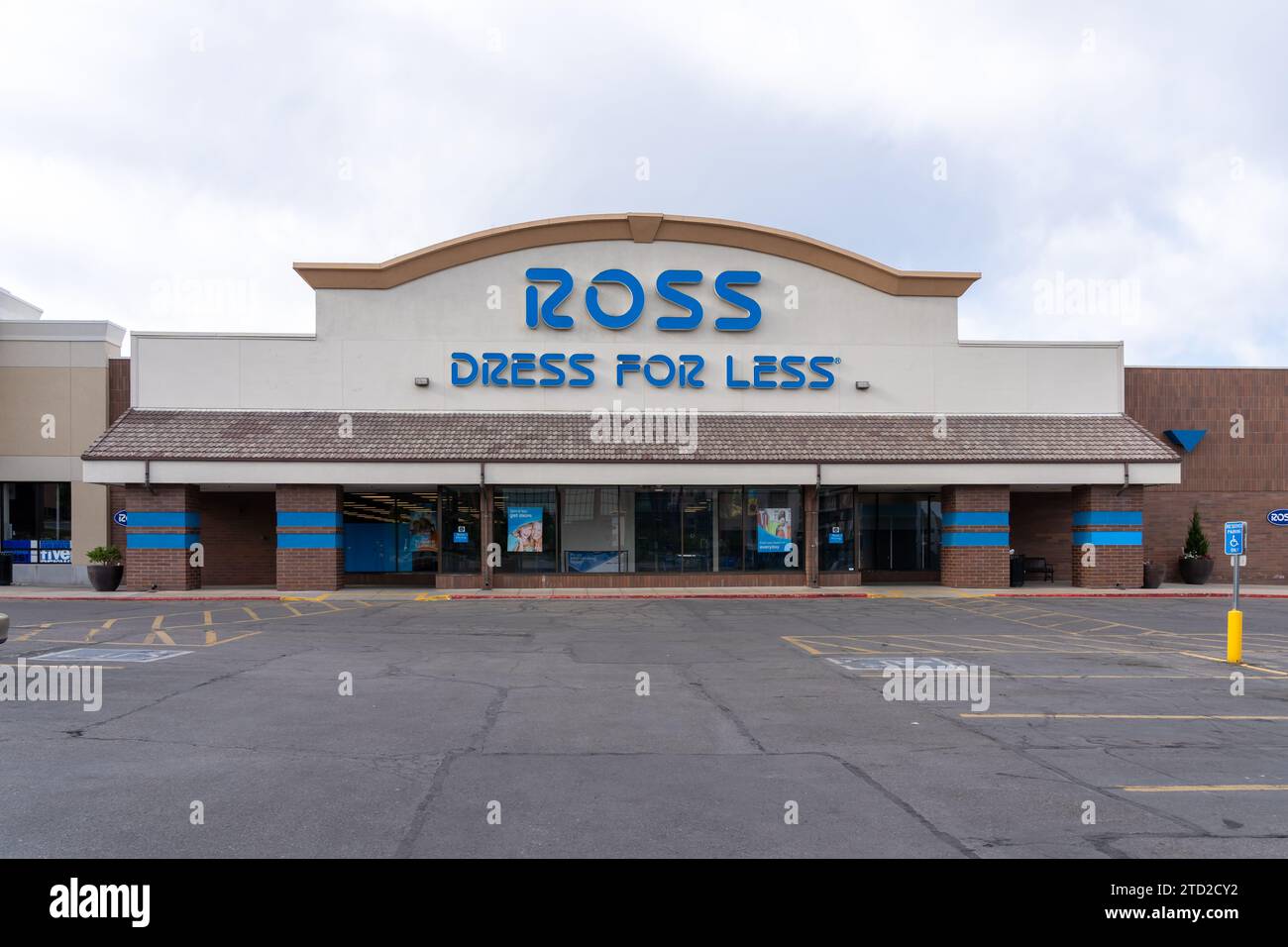 Ross dress for less discount department store hi-res stock photography and  images - Alamy