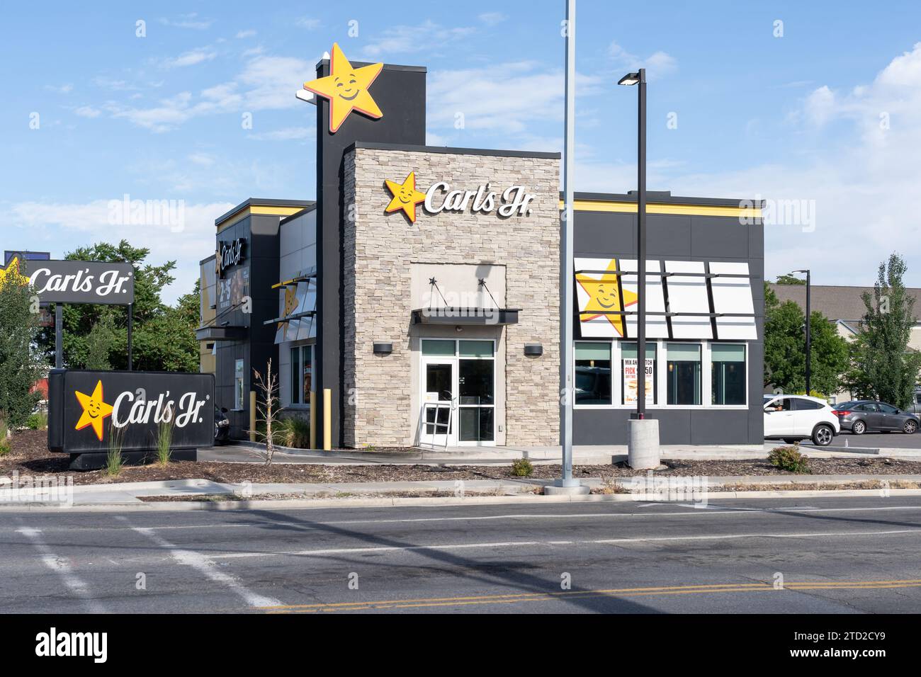 Carls jr restaurant logo hi-res stock photography and images - Alamy