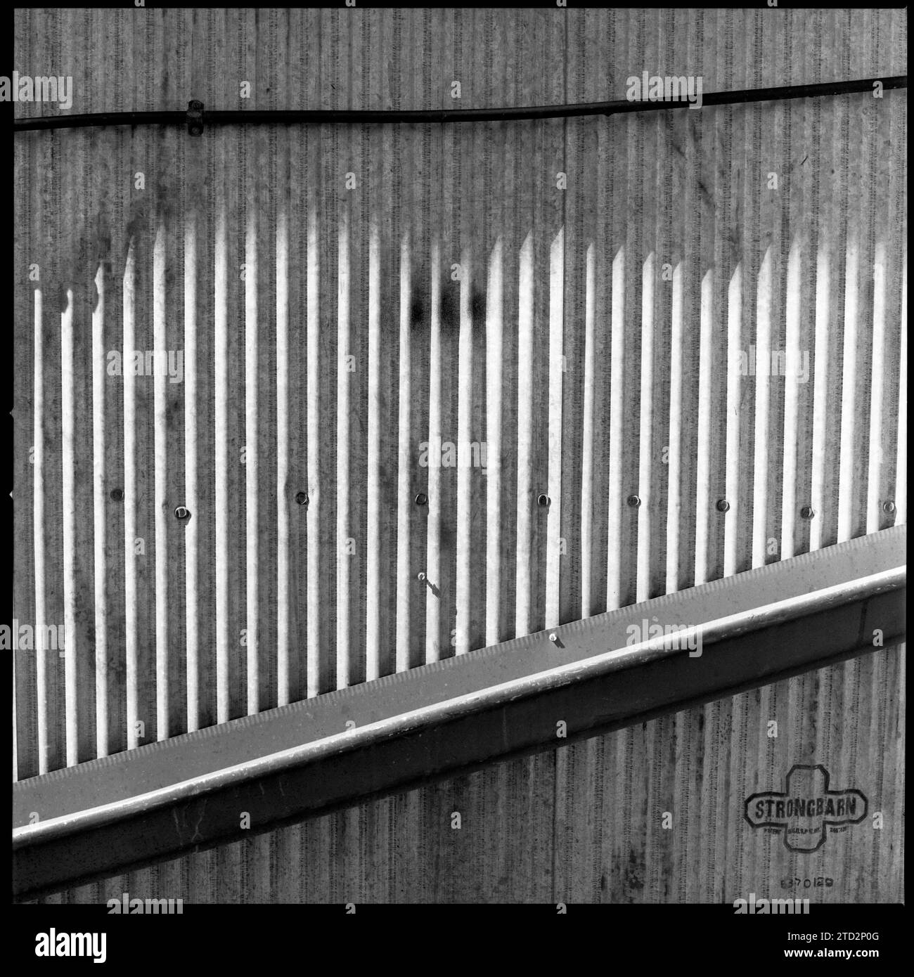 HB47018-00.....SOUTH DAKOTA - Strong Barn wall in the town of Wall. Hasselblad 500c/m Camera with Ilford Fp4 Plus Film Stock Photo