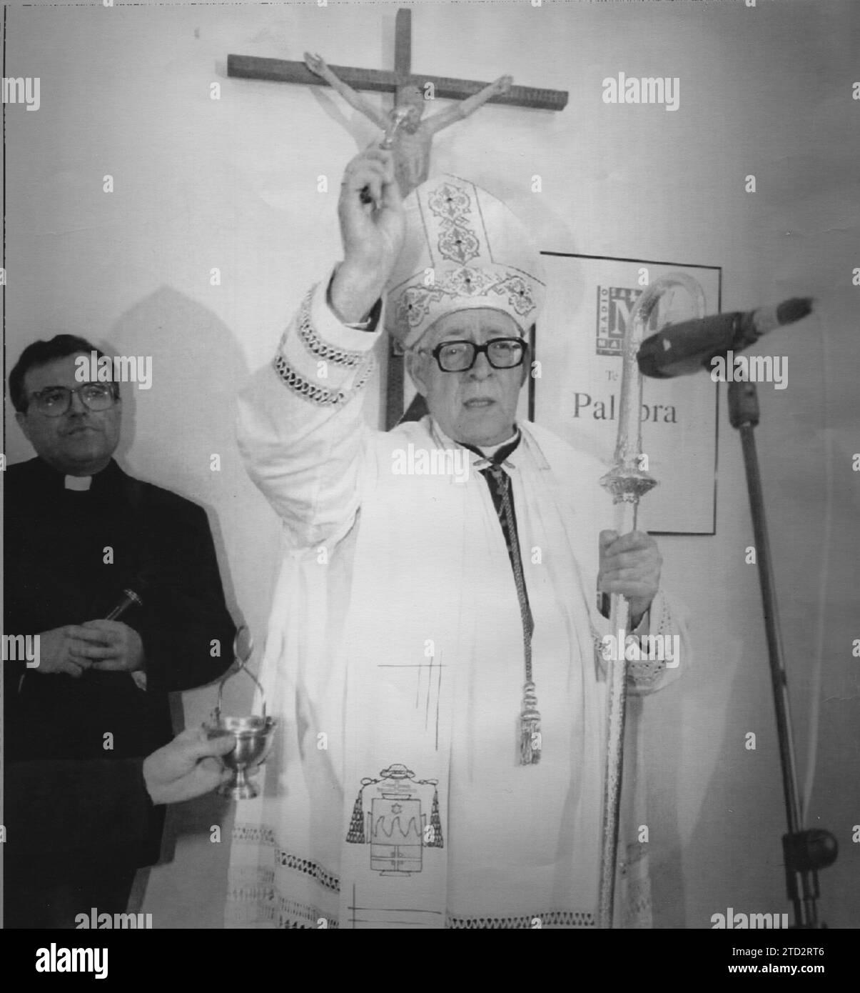01/23/1994. Radio Santa María de Toledo inaugurated, chaired by Cardinal Primate Marcelo González Martín. Credit: Album / Archivo ABC / Carlos Moreno Stock Photo