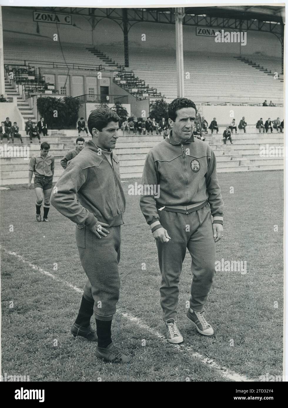 Madrid, May 1960. Training of the Spanish team at the Metropolitano. In the image, Helenio Herrera, with Enrique Collar. Credit: Album / Archivo ABC / Teodoro Naranjo Domínguez Stock Photo