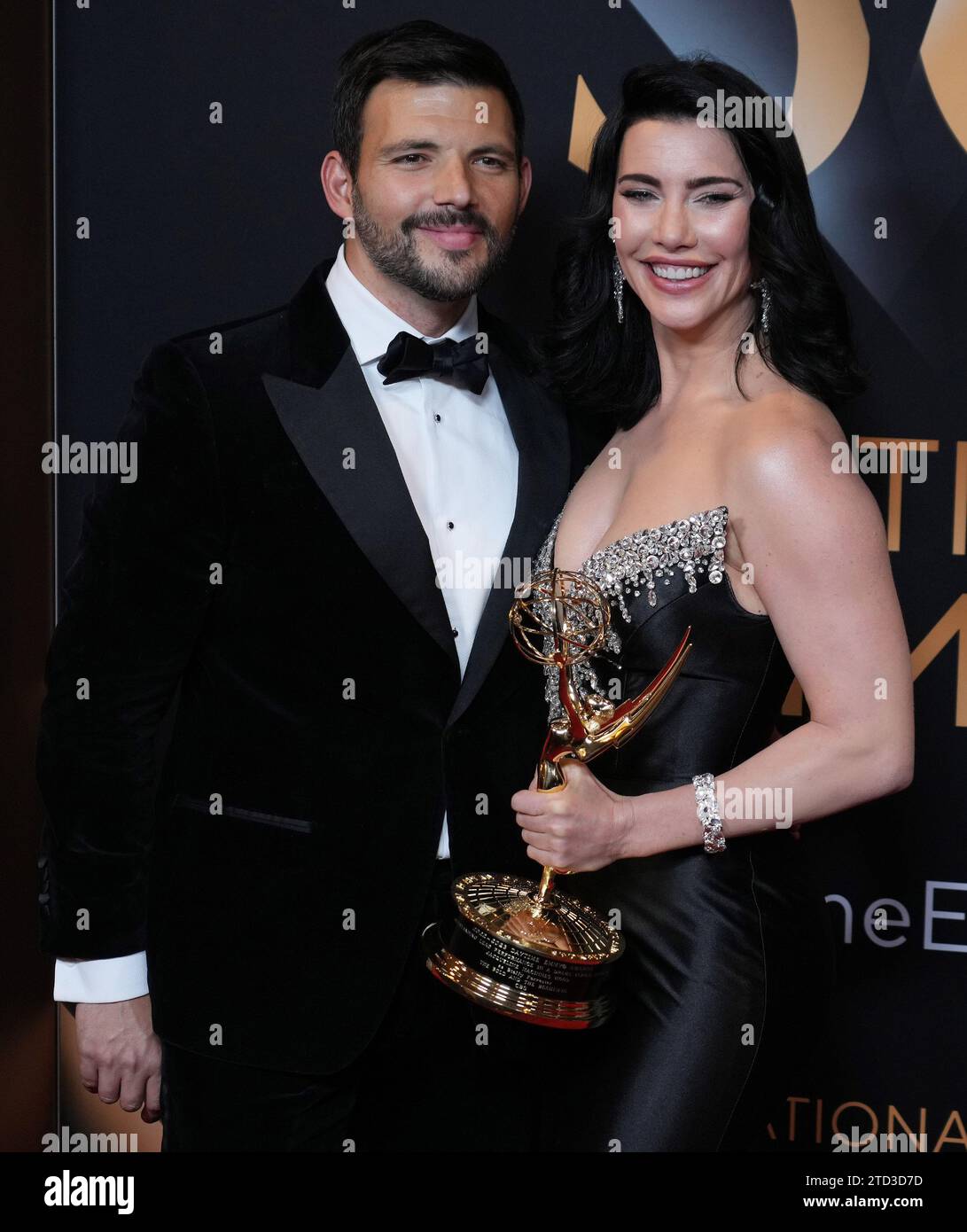 (L R) Elan Ruspoli and Jacqueline MacInnes Wood poses with the award