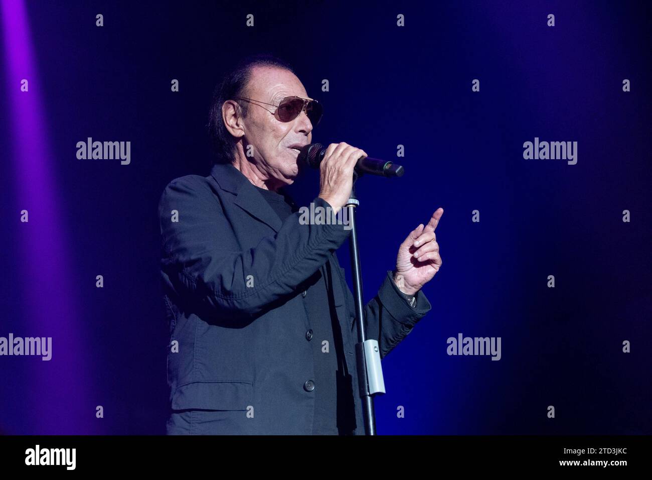 Italian singer Music Concert Venditti De Gregori Gran Finale Antonello Venditti Rimini RDS
