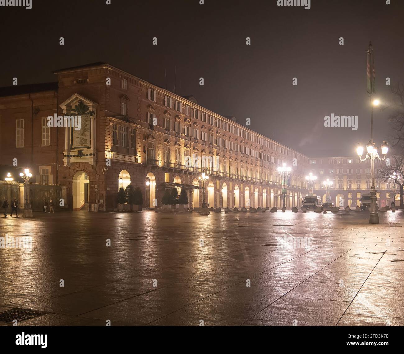 Rainy christmas night street hi-res stock photography and images - Alamy