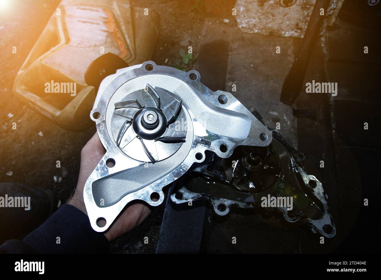 New and old car engine cooling system pumps, car pump replacement Stock