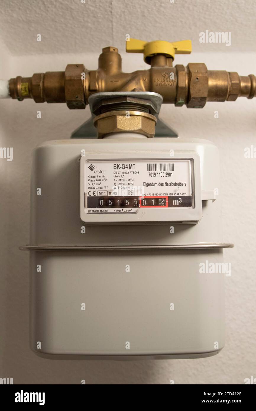 Symbolic image of energy costs in the household, natural gas, analogue