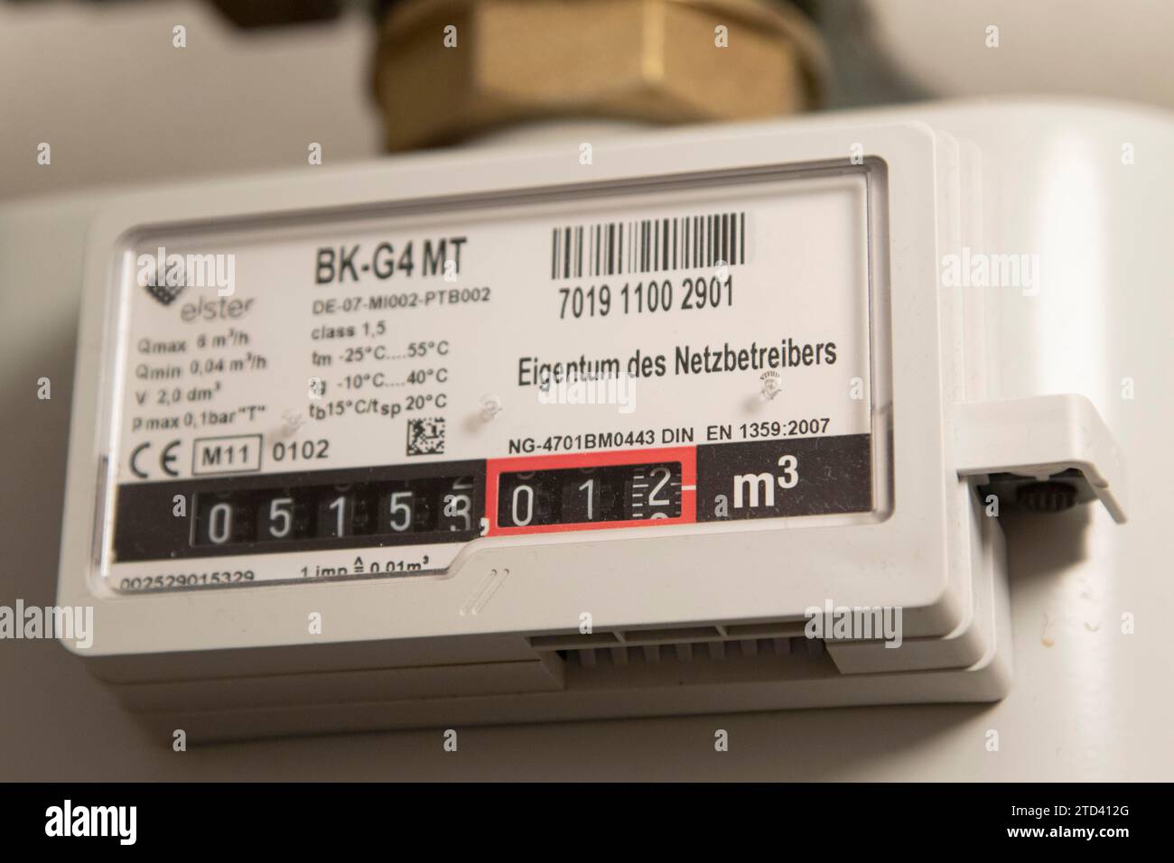 Symbolic image of energy costs in the household, natural gas, analogue gas meter in a flat, Hamburg, Germany Stock Photo