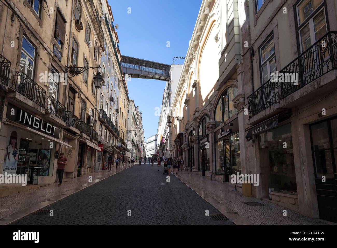Shopping street, Rua Aurea, Baixa neighbourhood, Lisbon, Portugal Stock ...