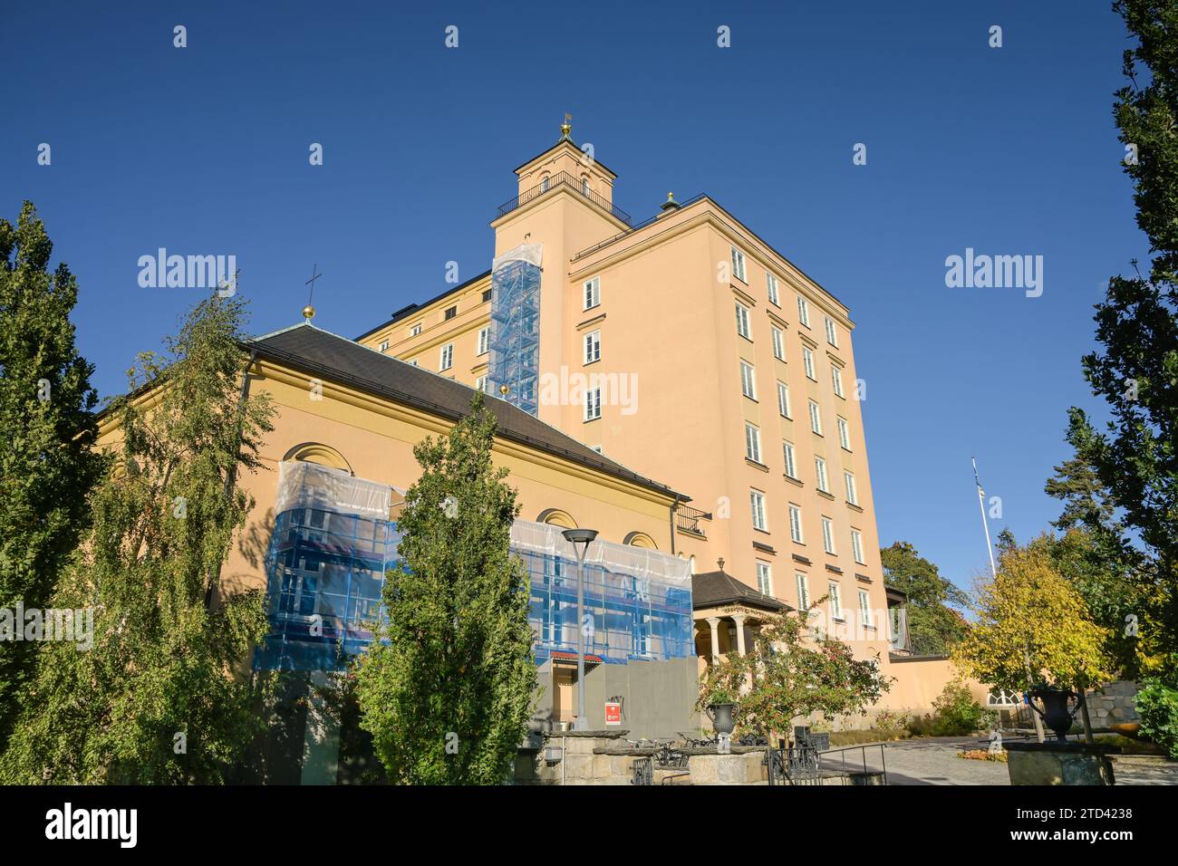 Rector's Building, Central Administration, Royal Institute of ...