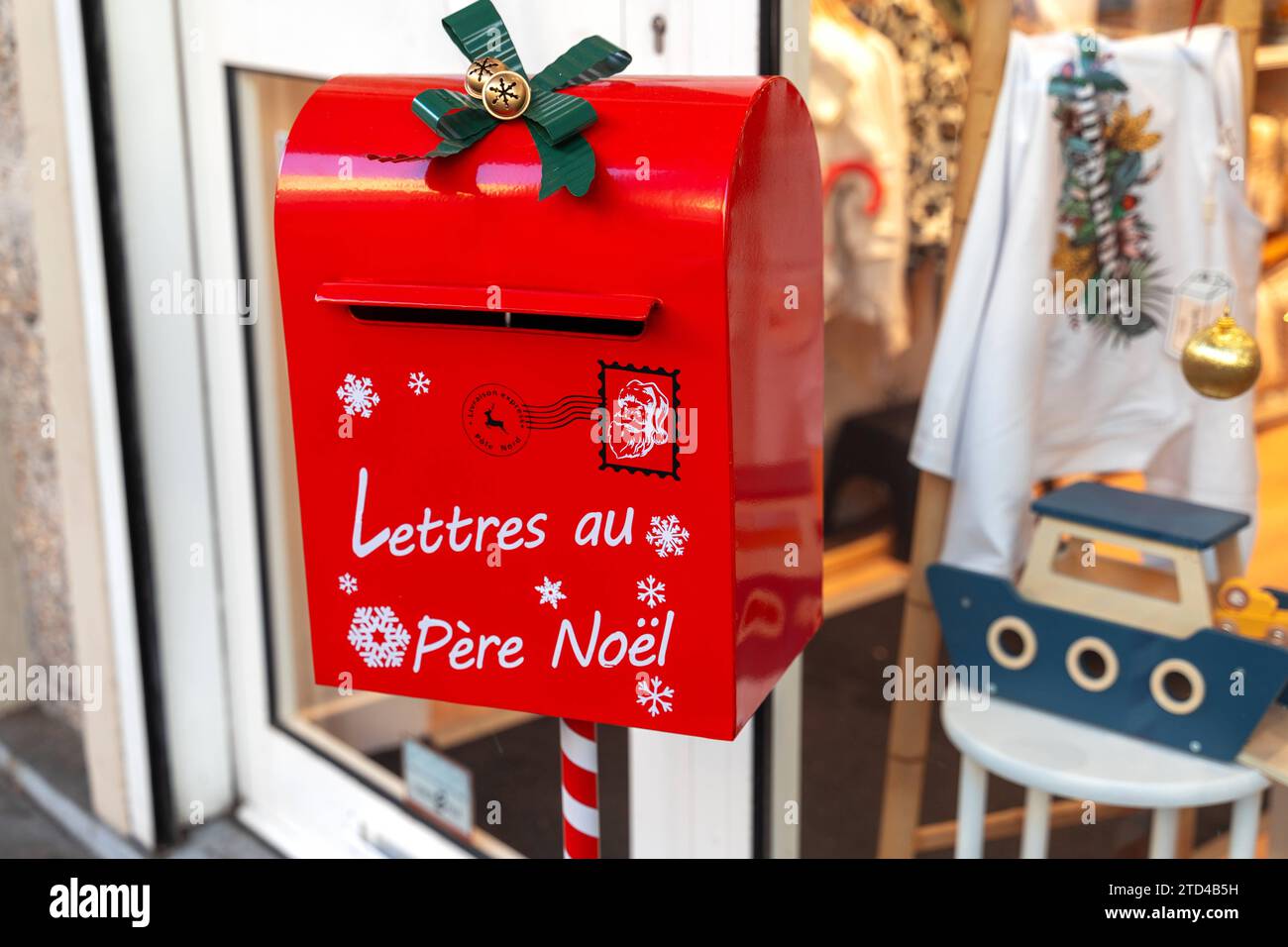 Lettre au père noël hires stock photography and images Alamy