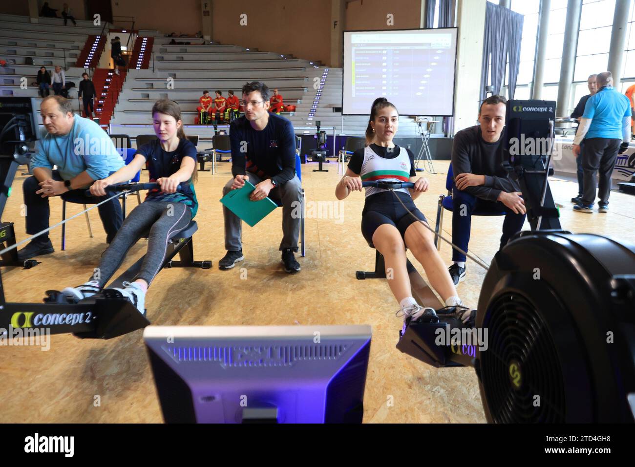 16.12.2023, Kuppelsaal/Sportforum, Berlin, DEU, 25. Berlin Indoor Rowing Open, im Bild Jugenend, weiblich, maennlich Foto: Juergen Engler / nordphoto GmbH Stock Photo