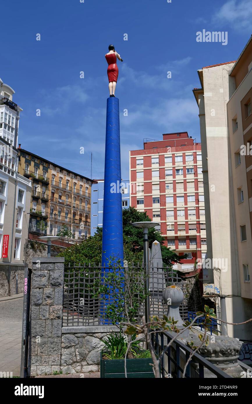 Into the Future (Hacia el futuro) sculpture by artist Baltazar Torres ...