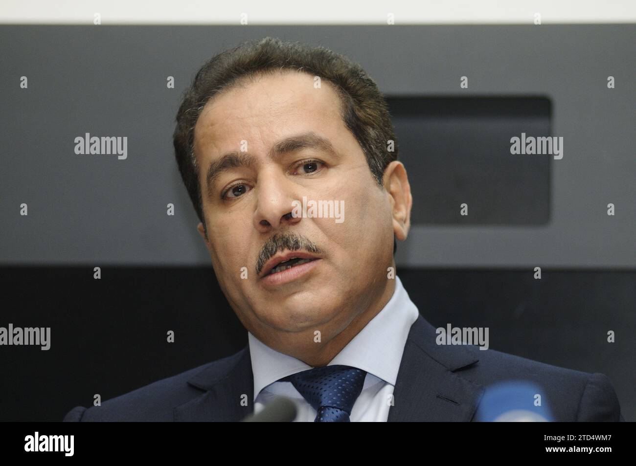 Intercultural interreligious hires stock photography and images Alamy