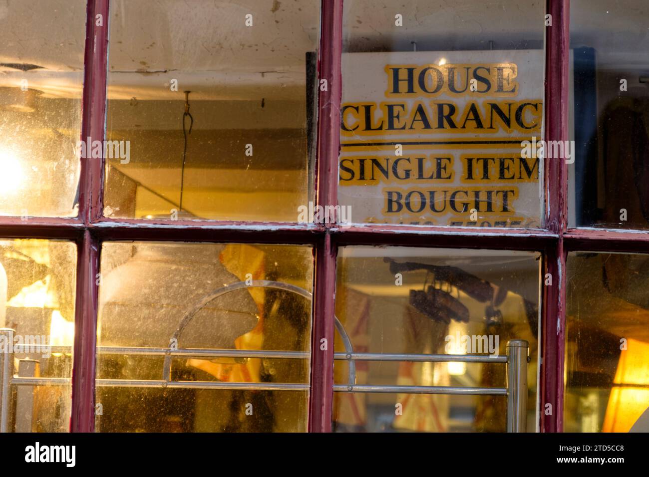 Around the Cotswolds town of Stroud on a December day.Sprauncy antique shop Stock Photo