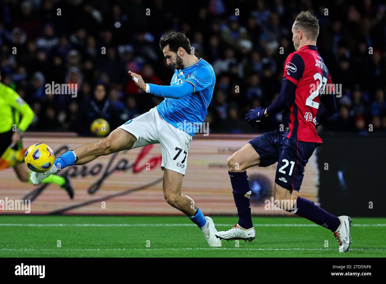 Khvicha Kvaratskhelia of SSC Napoli and Jakub Jankto of Cagliari Calcio