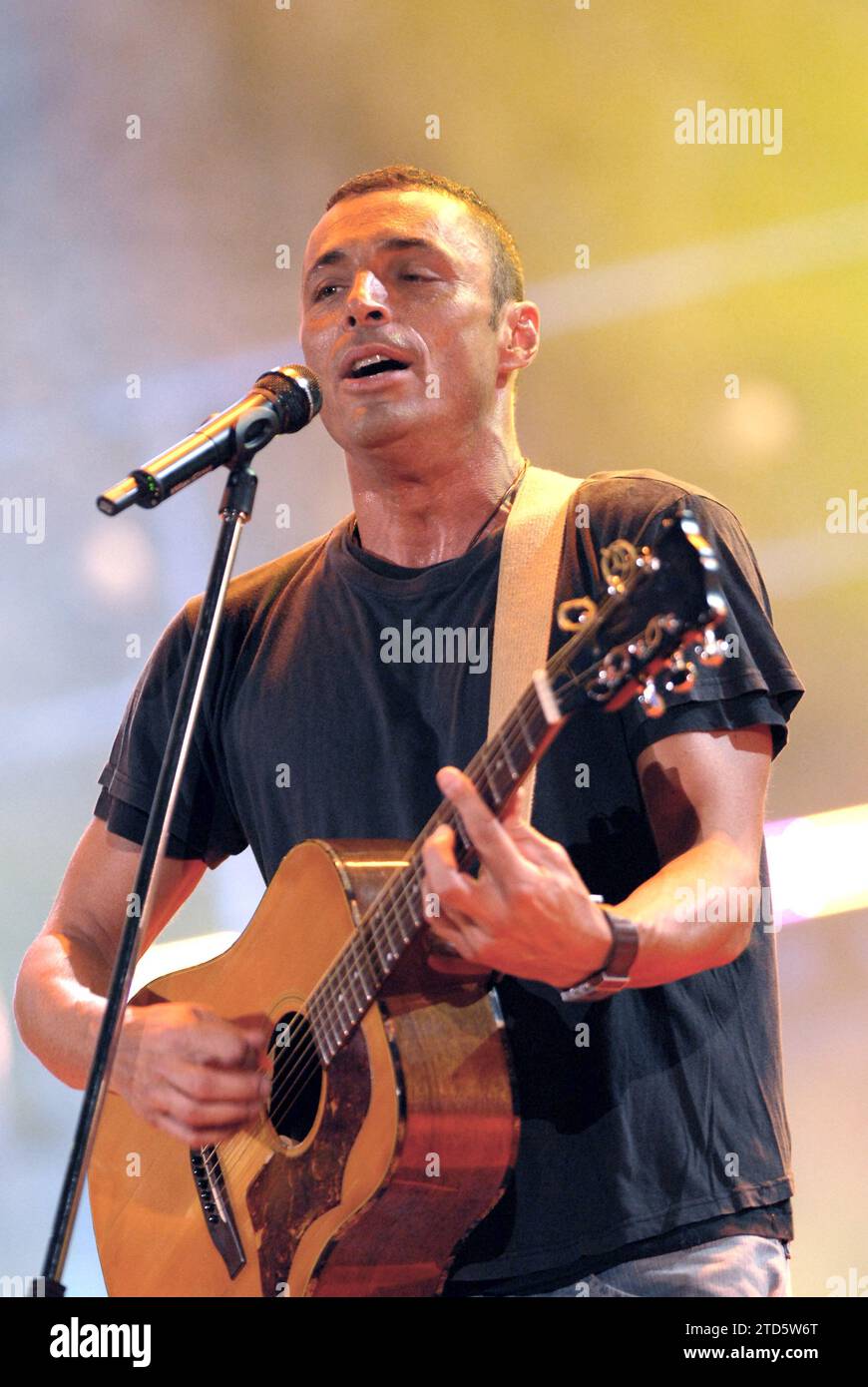 Verona Italy 20060905 Edoardo Bennato and Alex Britti during the