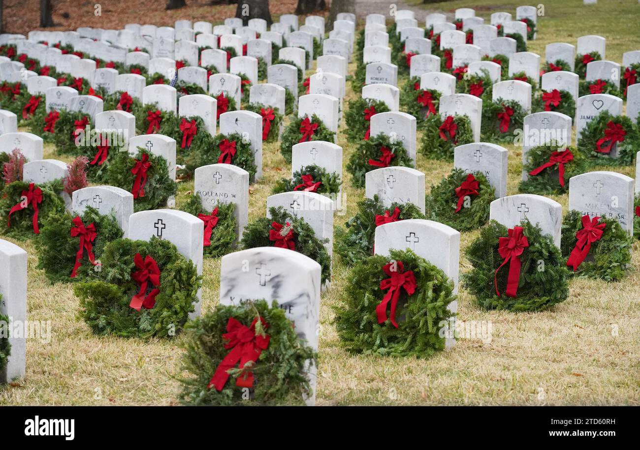 Christmas wreaths line the headstones at Jefferson Barracks National