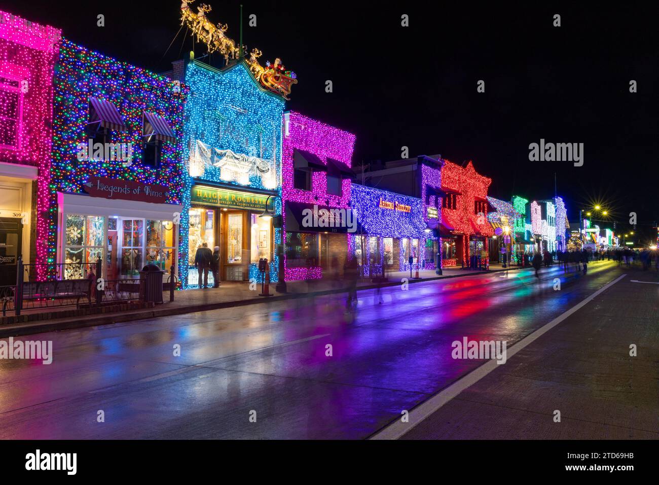 Christmas lights in downtown Rochester Michigan Stock Photo Alamy