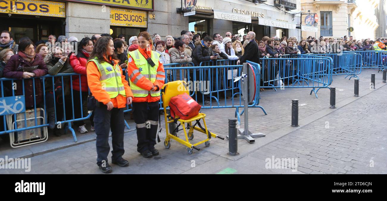 Madrid, 03/06/2015. Besapiés in the basilica of our father Jesús de Medinaceli. Photo: Ernesto Agudo. Archdc. Credit: Album / Archivo ABC / Ernesto Agudo Stock Photo