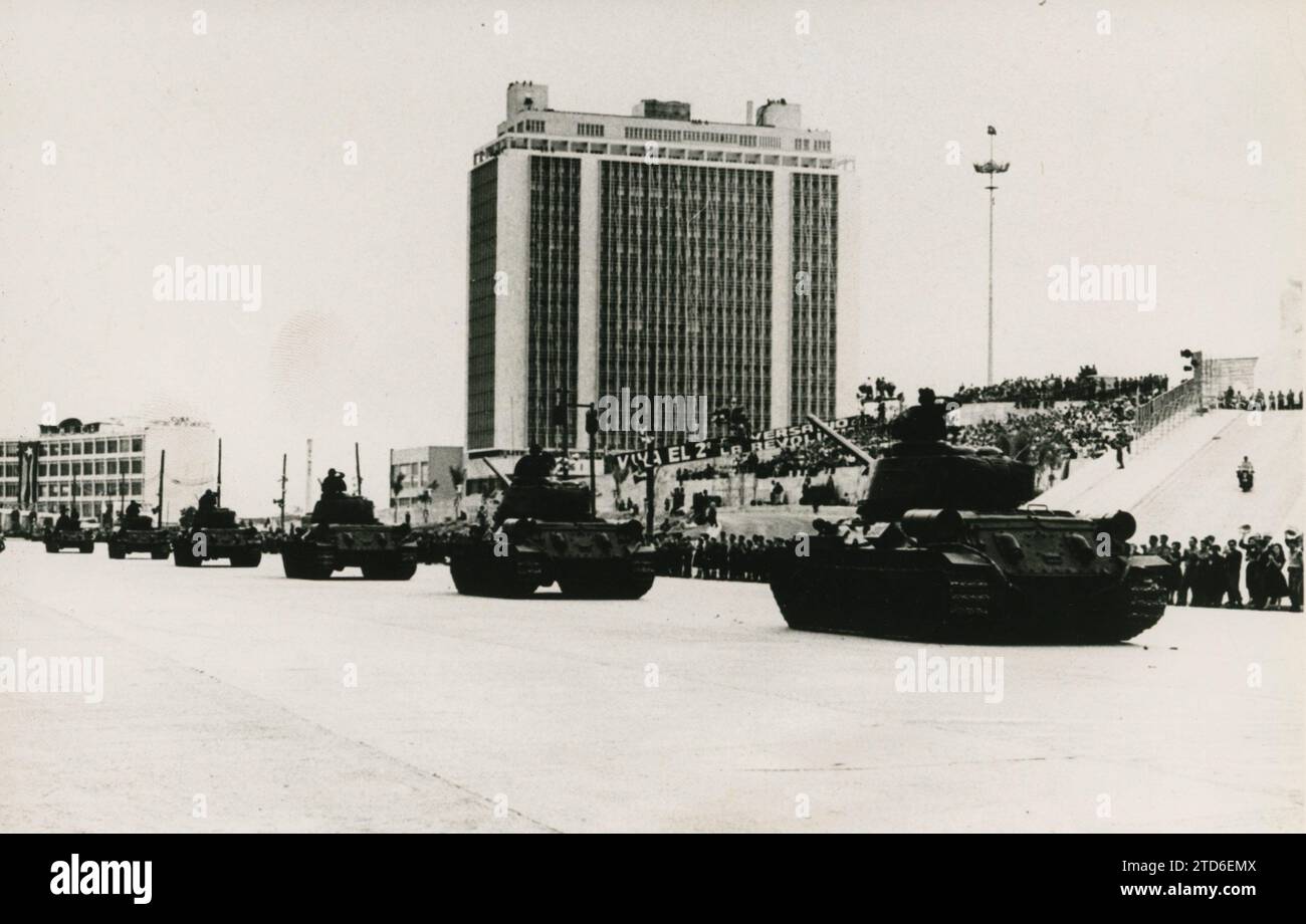 12/31/1961. Soviet battle tanks in Cuba. A column of Soviet tanks parade through the streets of Havana. This is just a small sample of the war material recently landed on the island of Cuba and which has provoked President Kennedy's solemn declaration of blockade. Credit: Album / Archivo ABC Stock Photo