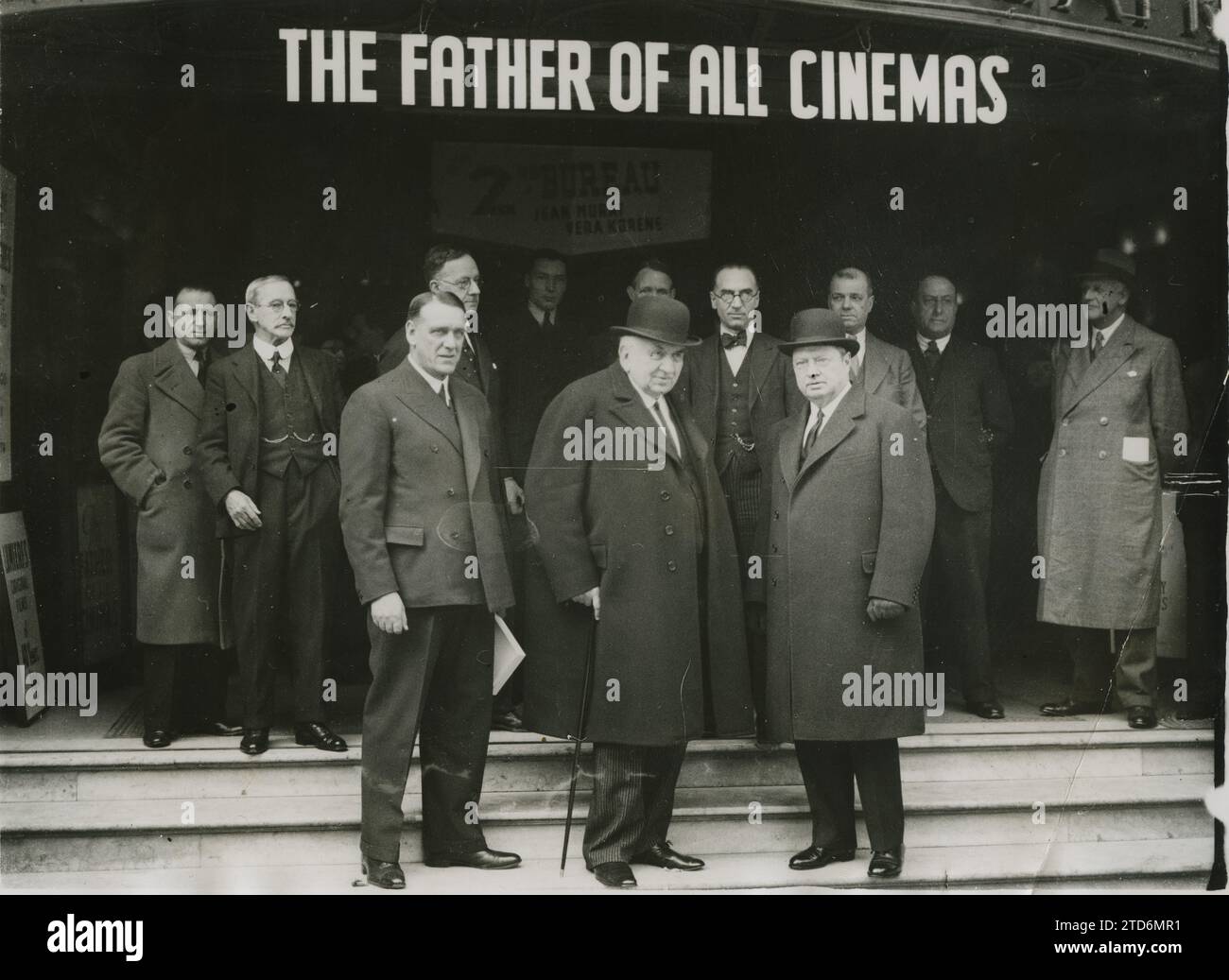 London (United Kingdom), 02/20/1936. The commemorative party for the introduction of cinema in London was held at the Polytechnic Theatre, in the same venue that screened the first films in 1896. Don Louis Lumière, (in the centre) leaving the Polytechnic after from the party. Credit: Album / Archivo ABC / Ortiz Stock Photo