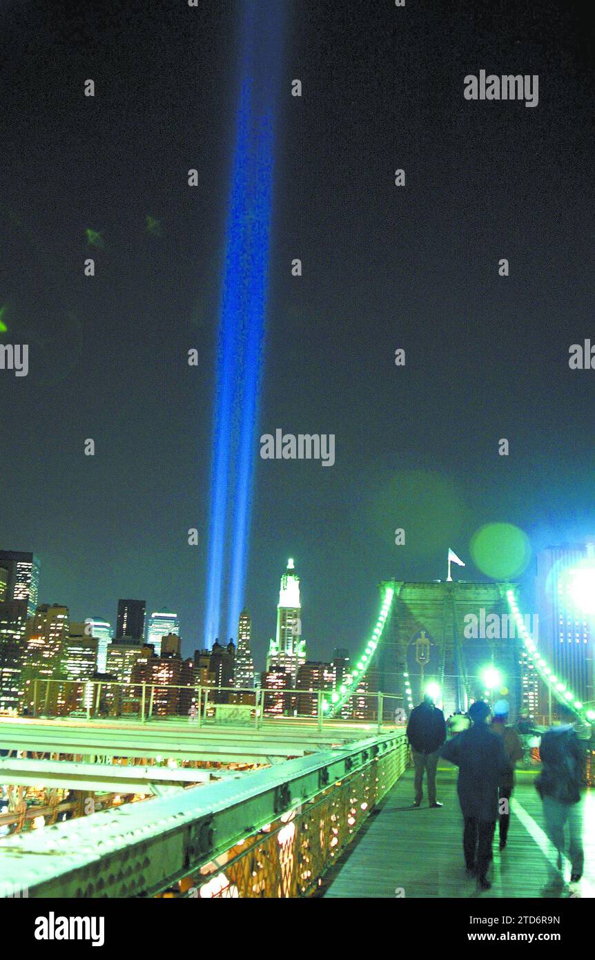 Lights at ground zero. New York, March 11, 2002. Credit Album