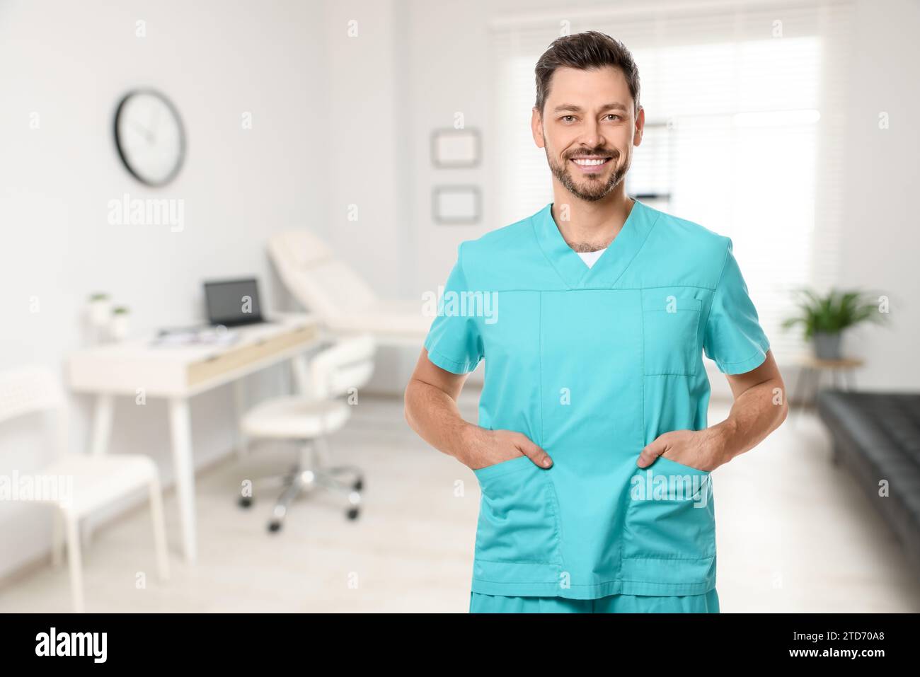 Nurse in uniform hi-res stock photography and images - Alamy