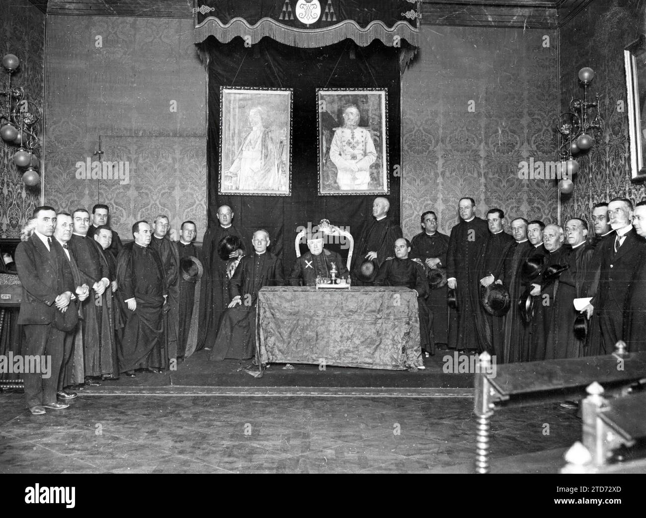 06/01/1916. In the episcopal palace of this Court. The Bishop of Madrid-Alcalá (X) Presiding over the first meeting of the Diocesan Assembly, Verified yesterday. Credit: Album / Archivo ABC / Julio Duque Stock Photo