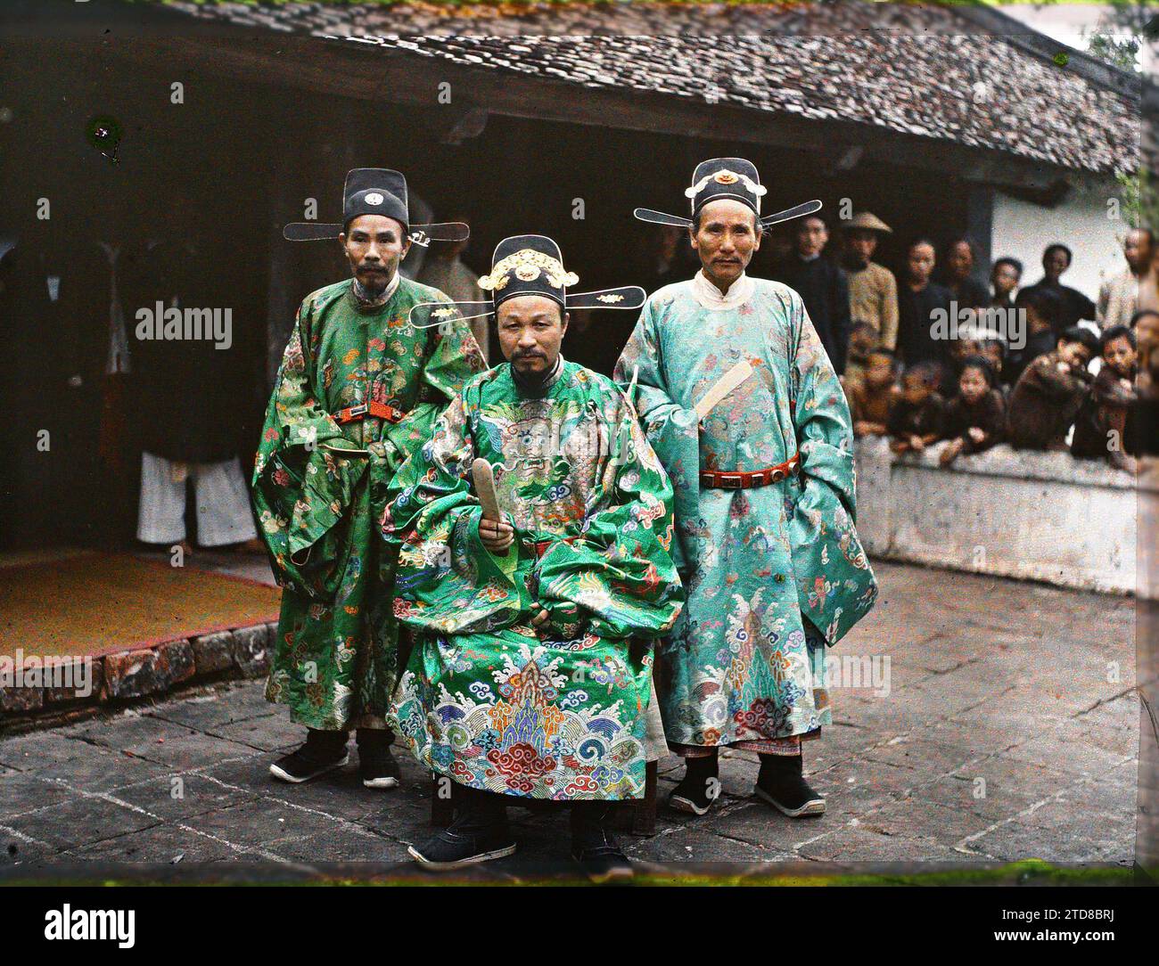 Hànôi, Hainoi Vietnam, Tonkin, Indochina A military mandarin, a