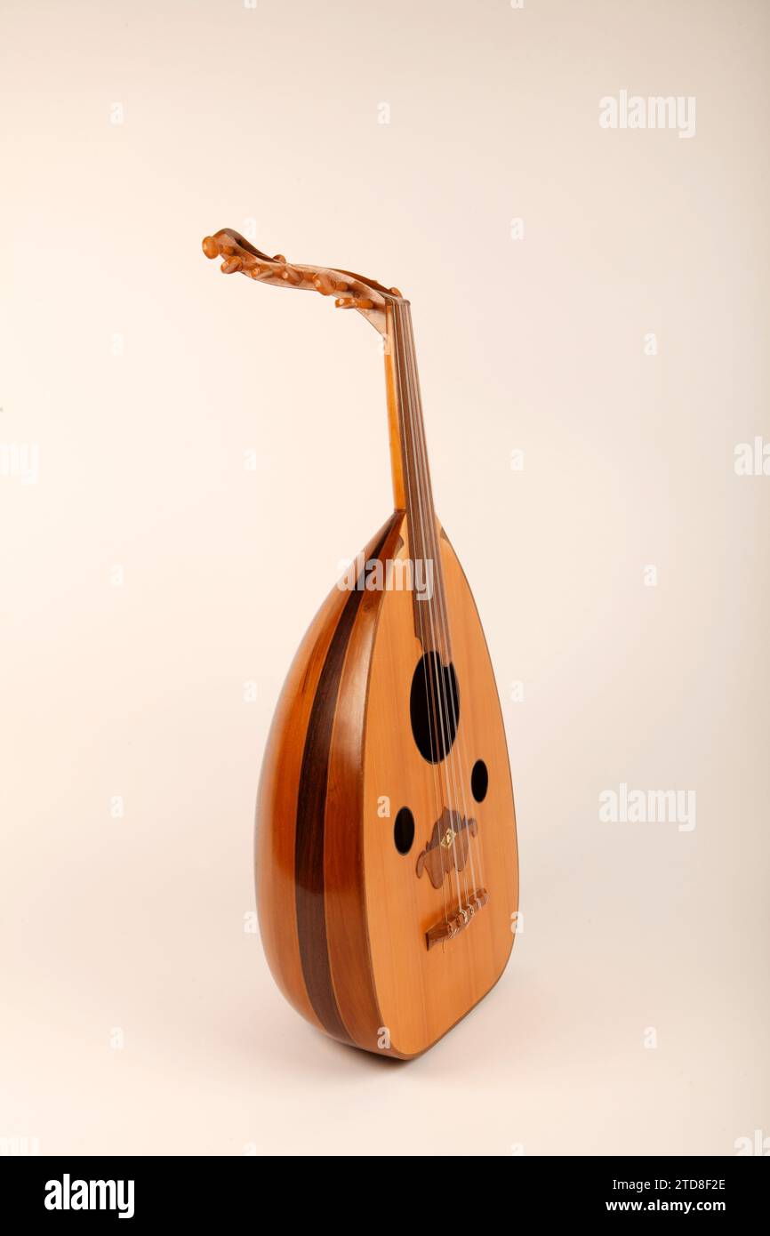 MidEast Web - Middle East Musical Instruments - The Oud
