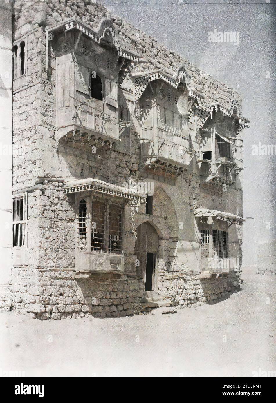 Jeddah, Arabia Traditional house facade, Habitat, Architecture, Dwelling, Moucharabieh, Street