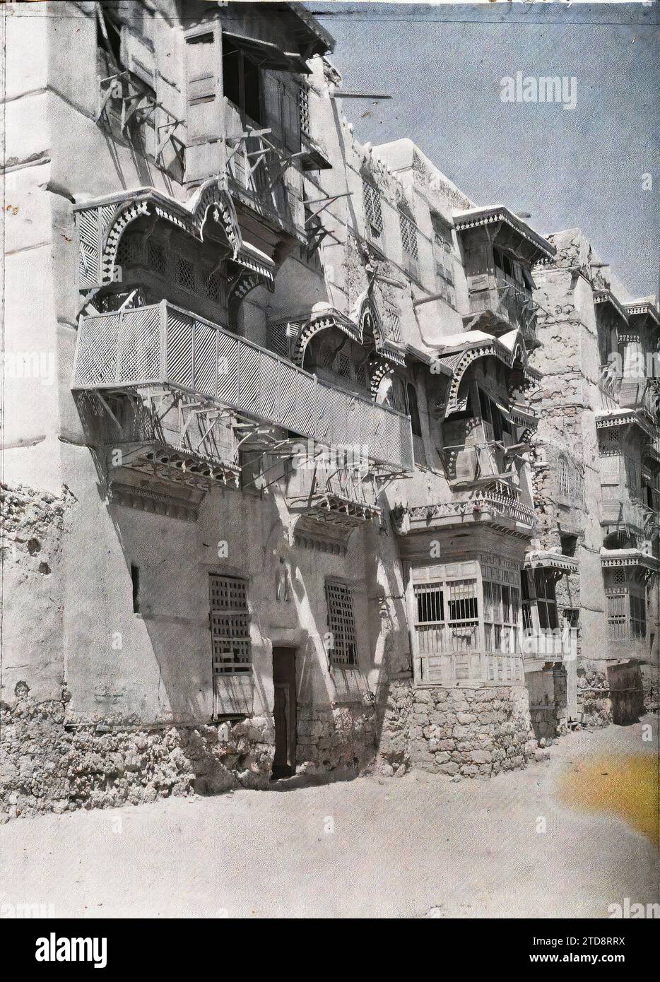 Jeddah, Arabia Traditional house facade, Habitat, Architecture, Dwelling, Moucharabieh, Street