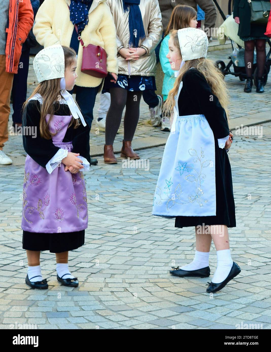 Children Dancing, Circle Celtic Circle Group, Kelc'h Keltiek Karaez, Carhaix, Bretagne Brittany, France, Performing December 2023 Stock Photo