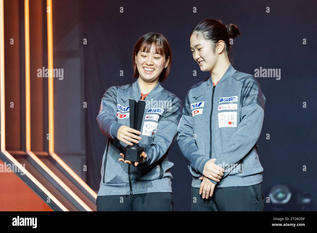Nagoya. 17th Dec, 2023. Kihara Miyuu (R)/Nagasaki Miyu of Japan react during the awarding