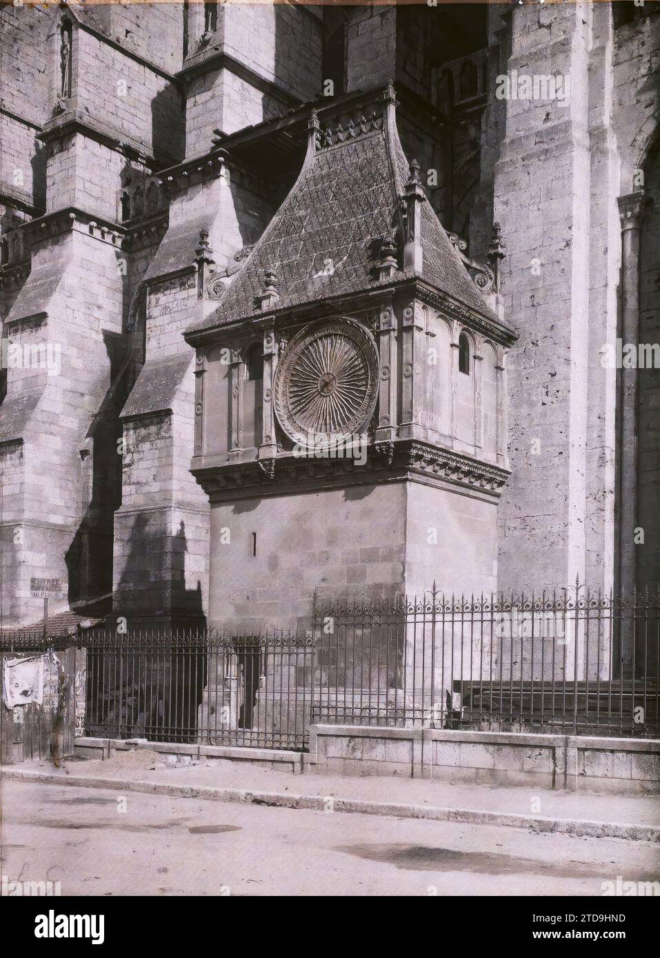 France le pavilion de lclock hi-res stock photography and images - Alamy