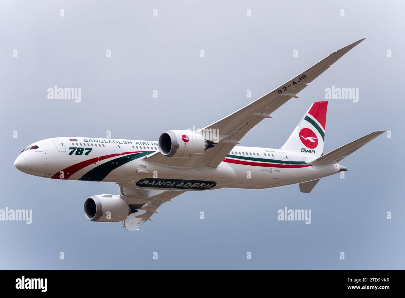 biman-bangladesh-airlines-boeing-787-8-dreamliner-flying-at-the